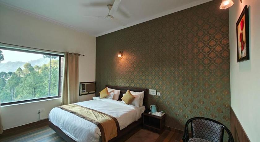 Pineland Chalets And Resort - image 22