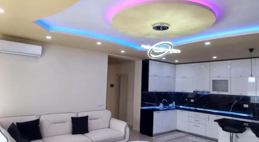 Velipoja Grand Europa Resort - appartement luxe prive — Hotel in Tirana