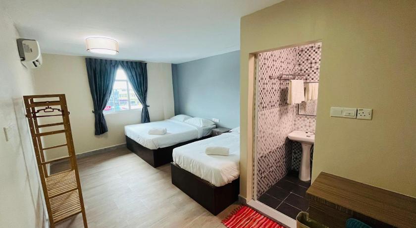 Image of Family Room 4