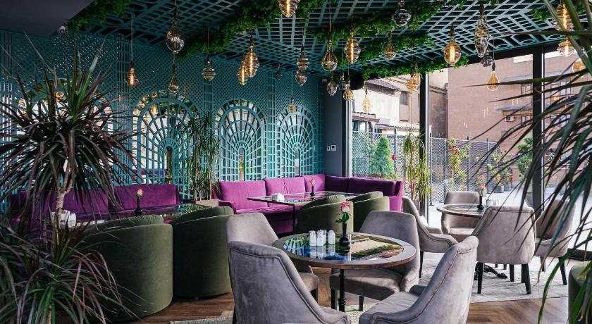Paris Hotel Yerevan - image 2
