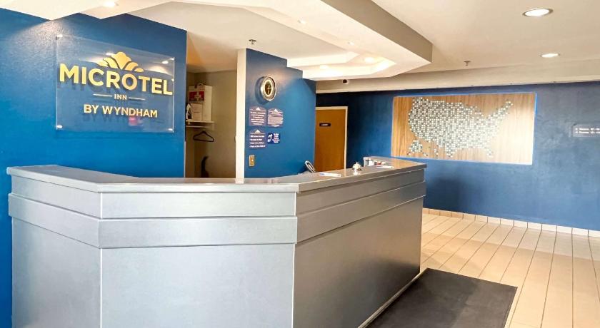 Microtel Inn & Suites by Wyndham Janesville