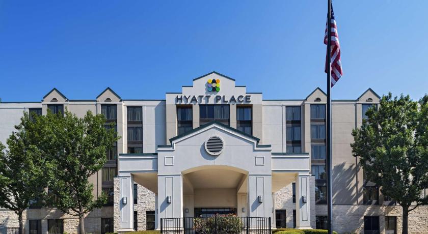 Hyatt Place Austin Arboretum photo