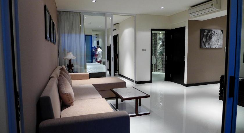 Luxury Sea View Apartment photo