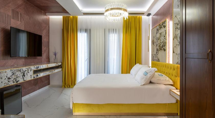 Pela Veranda Exquisite Suites photo