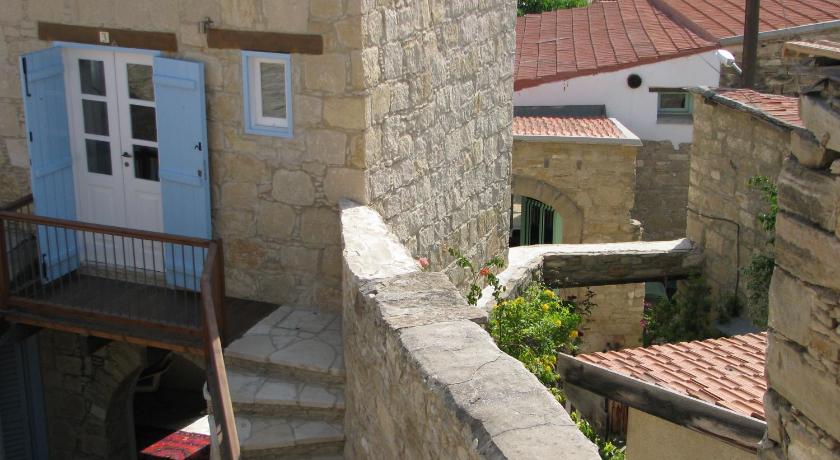 Dolphin Guest House and Studios photo