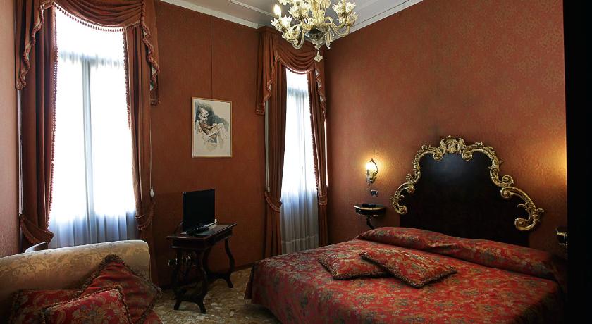 Image of Family Room 3