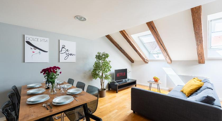 Duplex apartment on Soukenicka - image 12