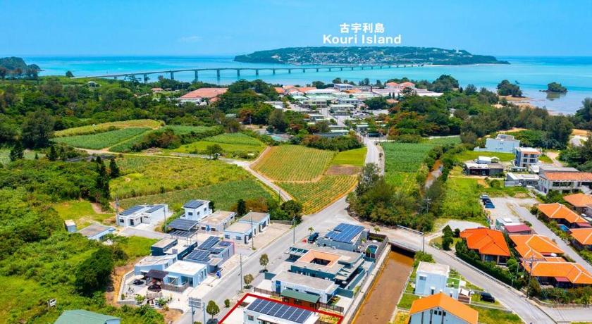 오키나와 본섬 庭付き一棟貸 ビーチまで3分 宇利島車で7分 最大8人 Luana house 숙소 외관