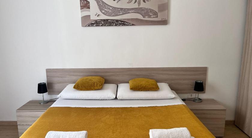 Image of Two bedrooms with Balcony 14