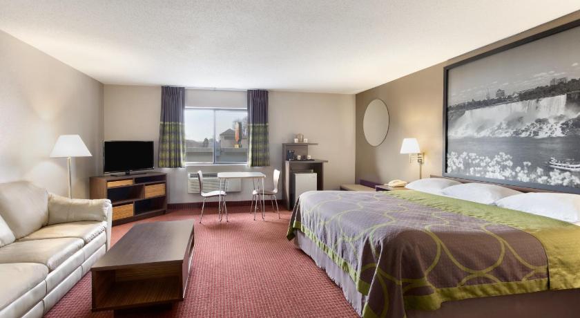 Super 8 by Wyndham Niagara Falls