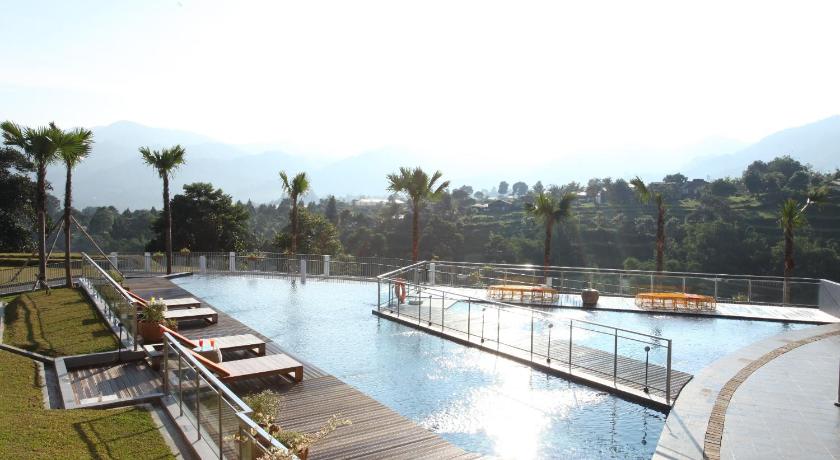 Pesona Alam Resort & Spa - image 33