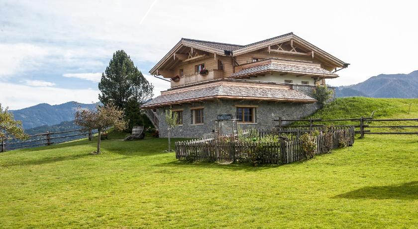Chalet Winterbauer — Hotel in Flachau