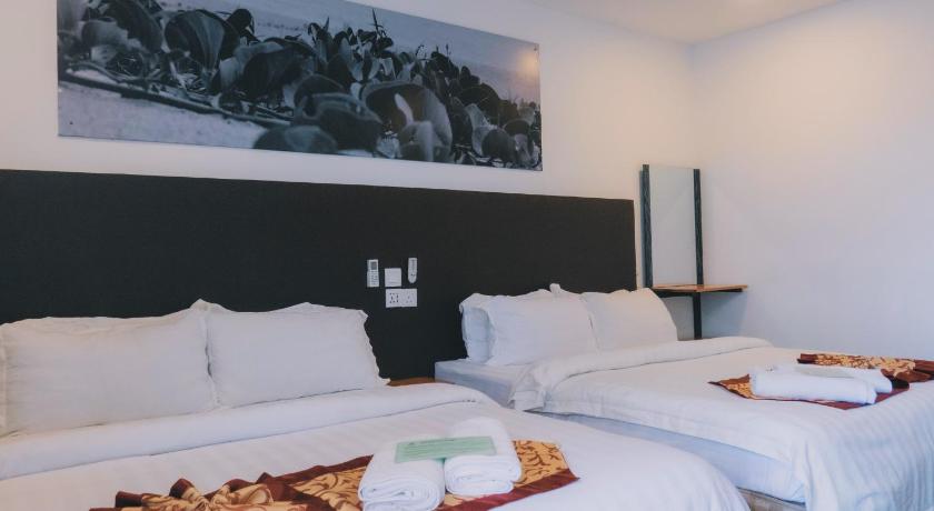 Image of Seafront Room 6