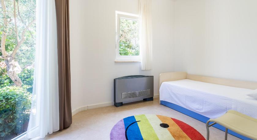 Image of Two-Bedroom Apartment 11