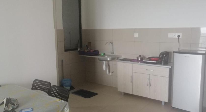 Butterworth Woodsbury Suites 7722 photo