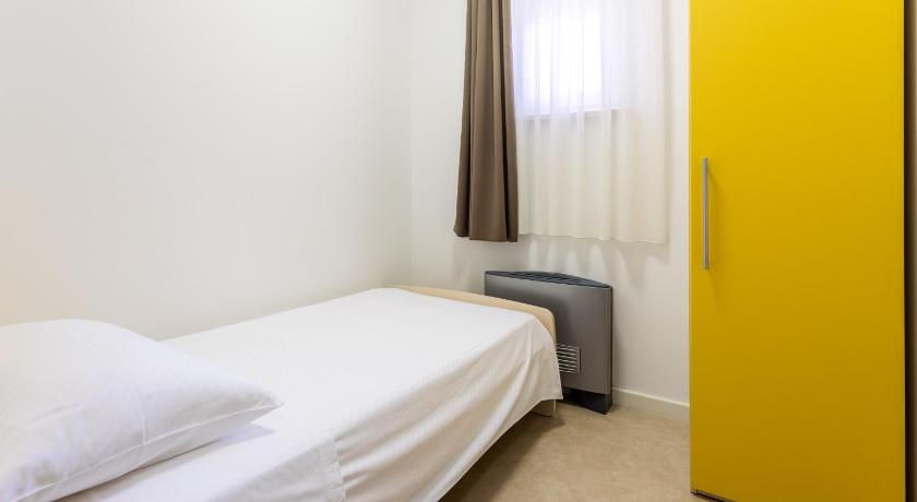 Image of Two-Bedroom Apartment with Sofa Bed 17