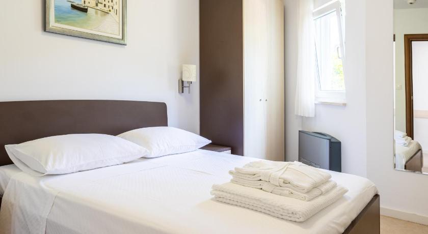 Image of Two-Bedroom Apartment with Sea View 12
