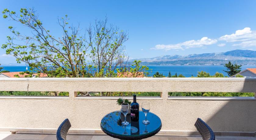 Image of Two-Bedroom Apartment with Sea View 1