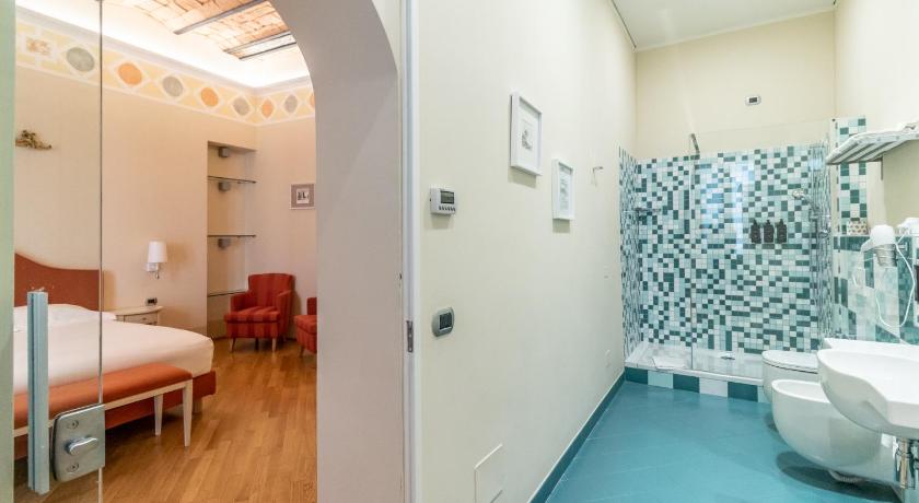 Image of Large Double Room 4