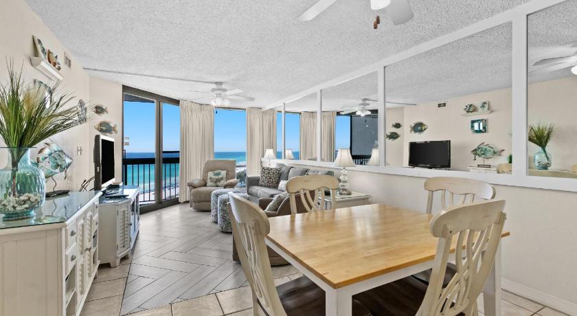 Image of One-Bedroom Apartment 7