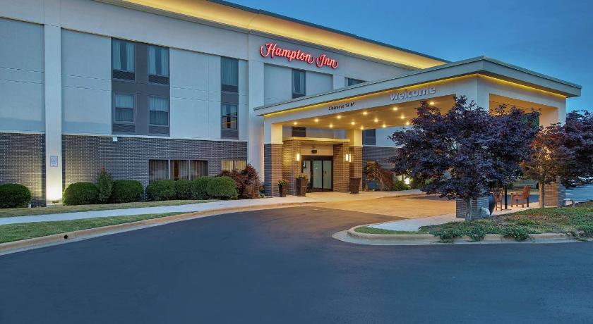 Hampton Inn Cullman photo