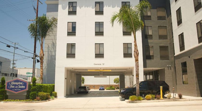 Hampton Inn & Suites Los Angeles/Sherman Oaks photo