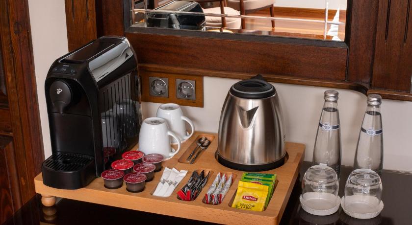 Bender Hotel - image 14