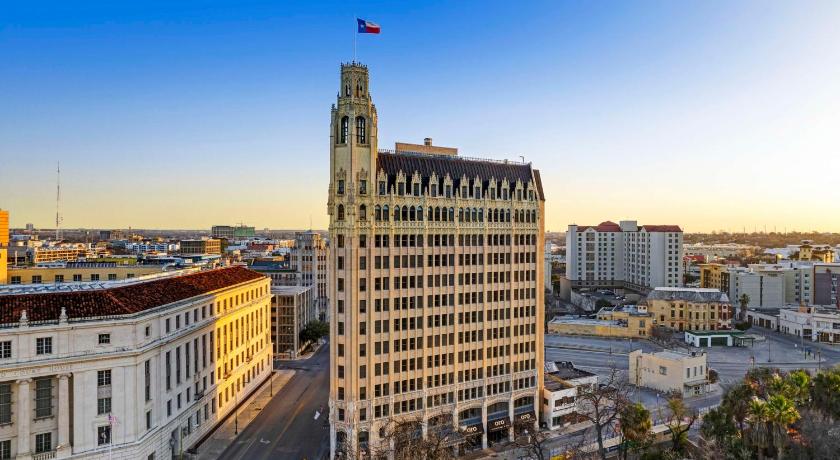 The Emily Morgan Hotel - a DoubleTree by Hilton photo