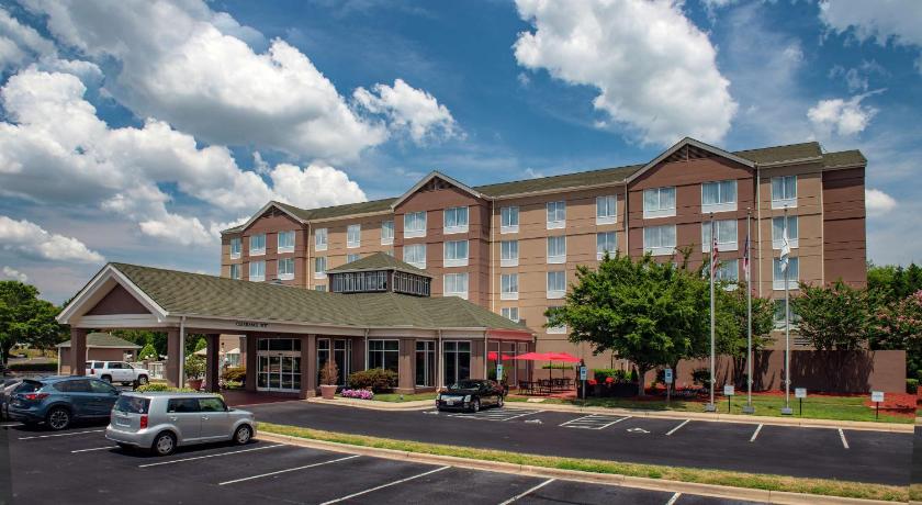 Hilton Garden Inn Charlotte Pineville photo