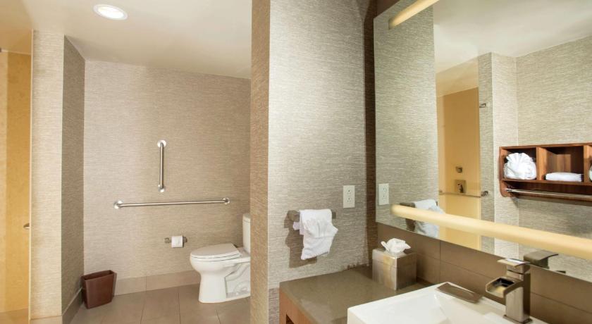 The Broadway Columbia - a DoubleTree by Hilton photo