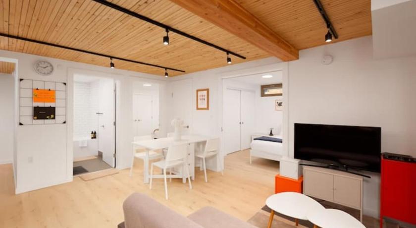 Passive house , luxury 2 bedroom basement suite photo