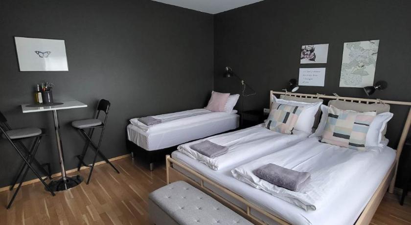 Grindavik Guesthouse self check in & out - Blue Lagoon