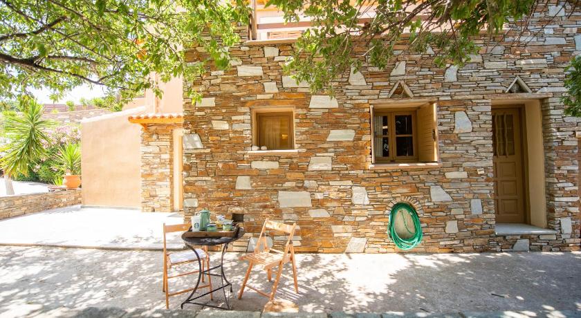 Andros getaway Cycladic house in the nature — Hotel in Mykonos