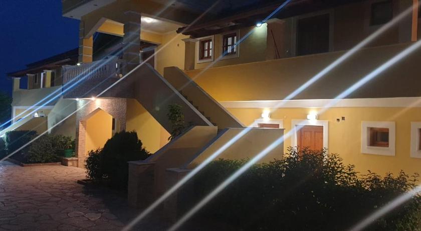 Apart-Hotel Llazari photo