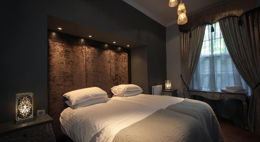 Image of Three-Bedroom Apartment 0