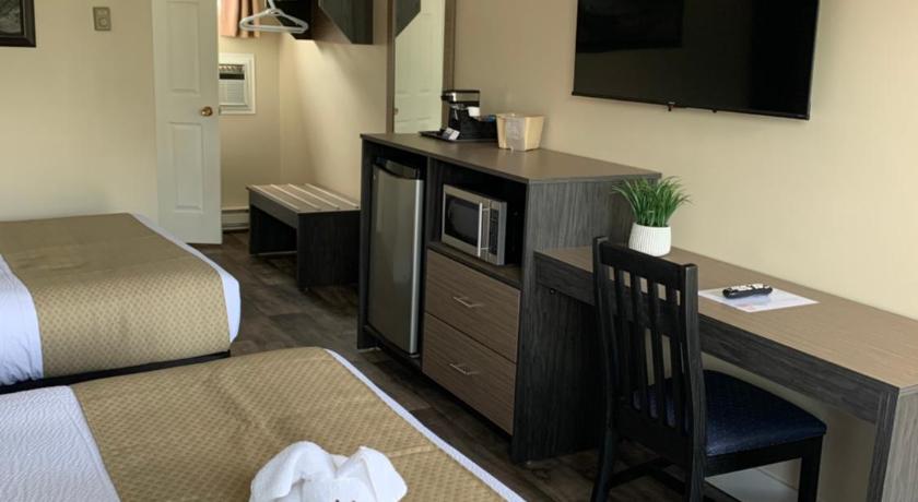 Cairns Motel photo