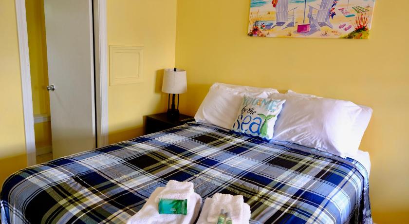 Dock House Inn photo