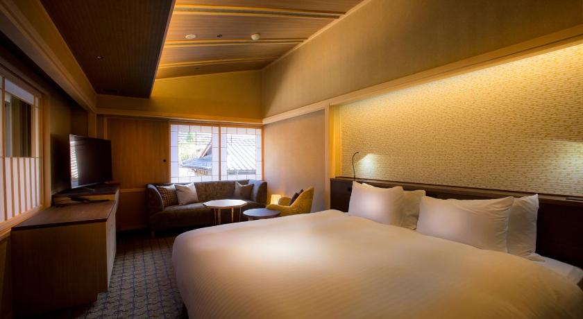 Kyoto Hotel Yuraku Kyo-yasaka 3-Star Hotel suite