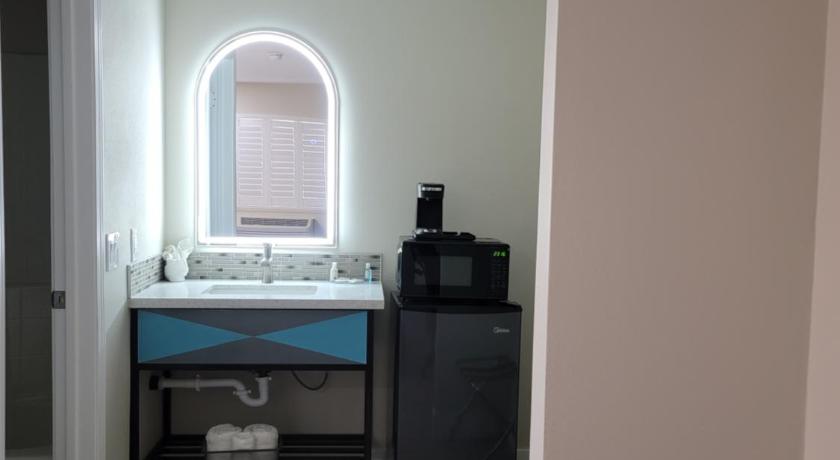 Quality Inn Victorville I-15 photo
