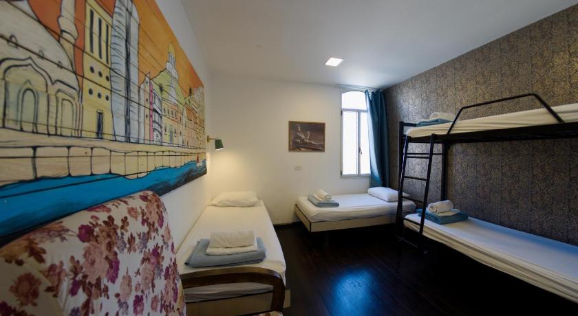 Haifa Hostel