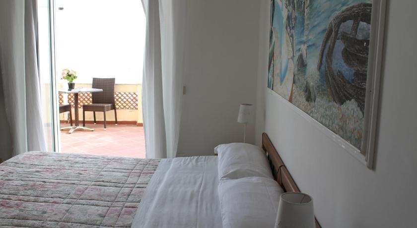 Hotel Esperia photo