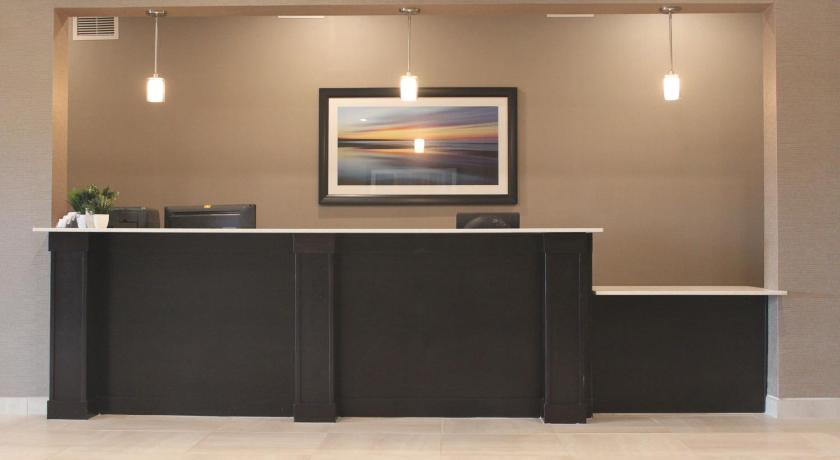 Meridian Inn & Suites Lloydminster