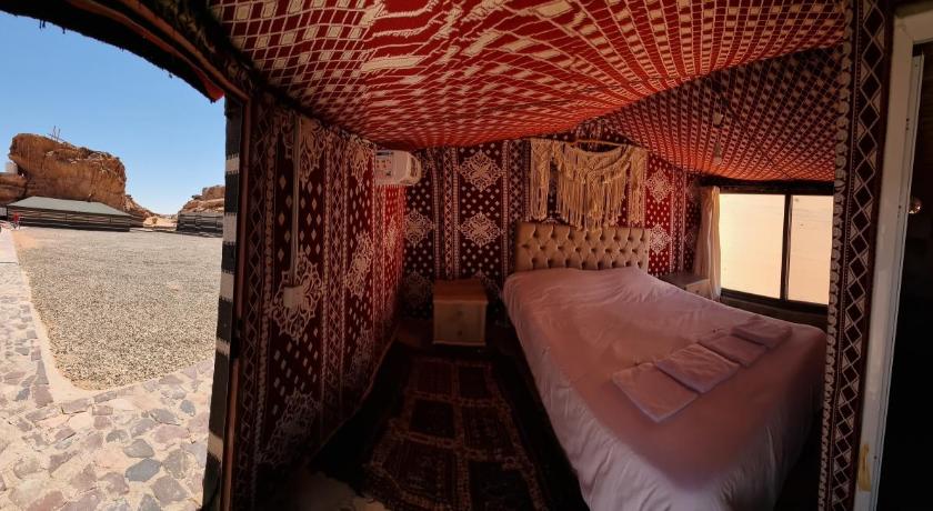 Obeid's Bedouin Life Camp photo