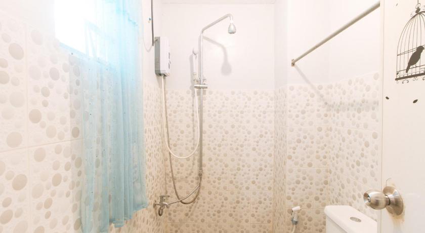 Budget Backpackers Transient Hostel near NAIA photo