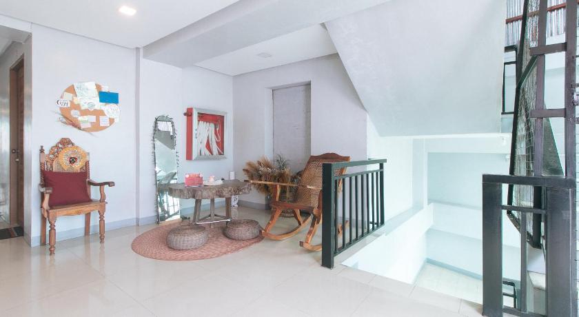 Budget Backpackers Transient Hostel near NAIA photo