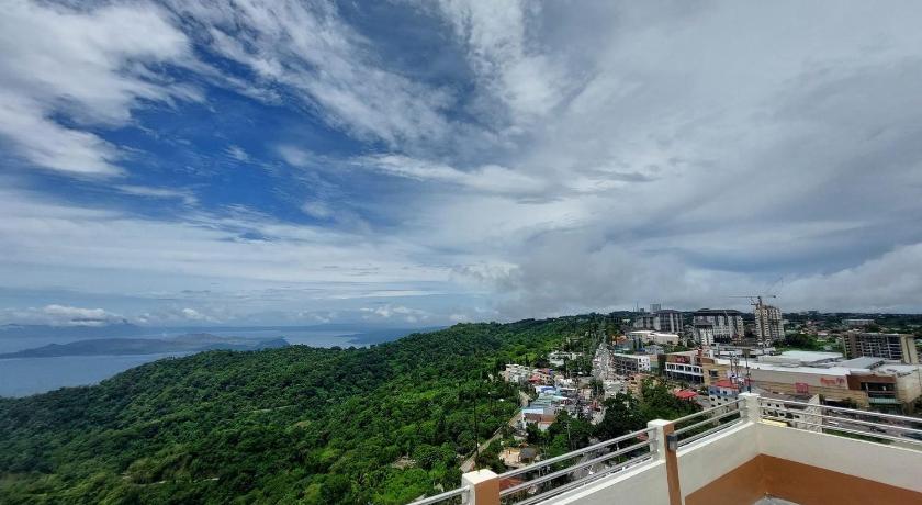 Netflix and Unli WIFI!!! The Elchies Room at Tagaytay Prime Residence photo
