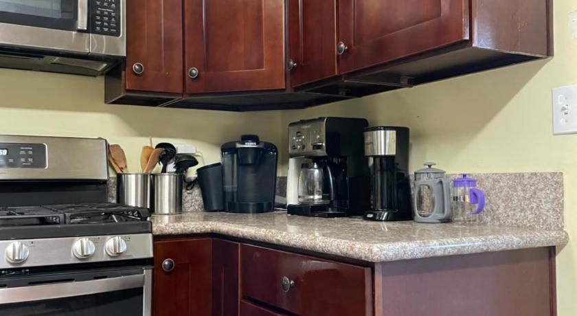 Spacious Private Los Angeles Bedroom with AC & WIFI & Private Fridge near USC the Coliseum Expositio photo