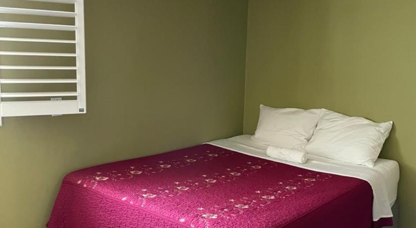 Spacious Private Los Angeles Bedroom with AC & WIFI & Private Fridge near USC the Coliseum Expositio photo