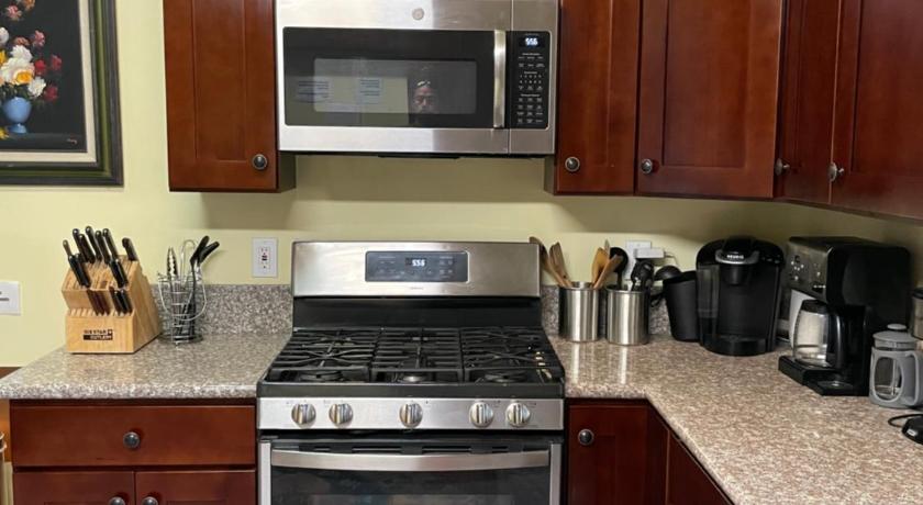 Spacious Private Los Angeles Bedroom with AC & WIFI & Private Fridge near USC the Coliseum Expositio photo