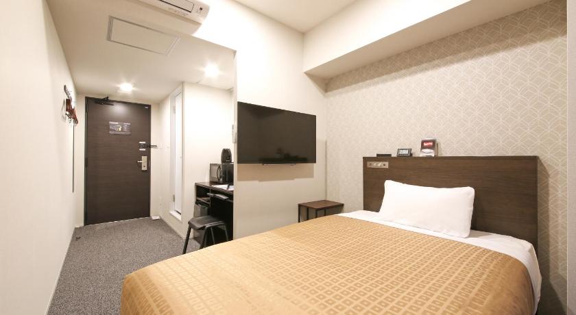 Hotel livemax Chiba Chuo Ekimae photo